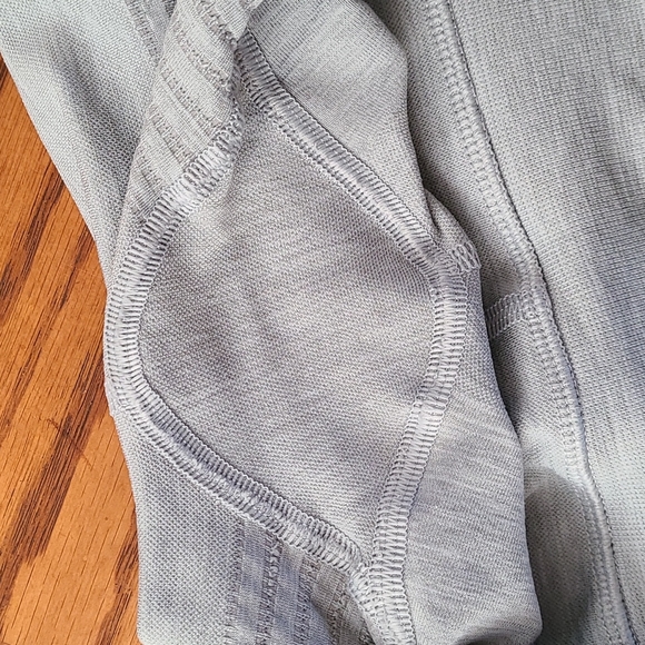 *SOLD* Alphate Halo Leggings - Picture 6 of 6